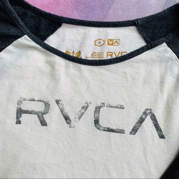 ๐ RVCA BASEBALL RAGLAN SHIRT. URBAN OUTFITTERS - Picture 3 of 3